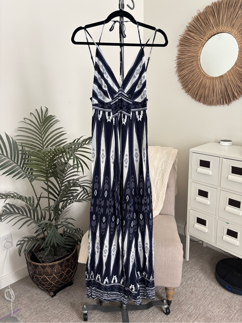 🪴$5/25🪴 Navy White Boho Geometric Tribal Print Open Back Maxi Dress Medium